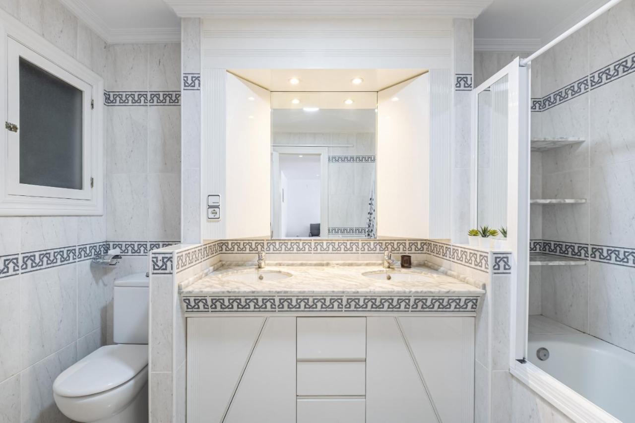 Ilice 3-D Apartment Levante Beach Benidorm Bagian luar foto
